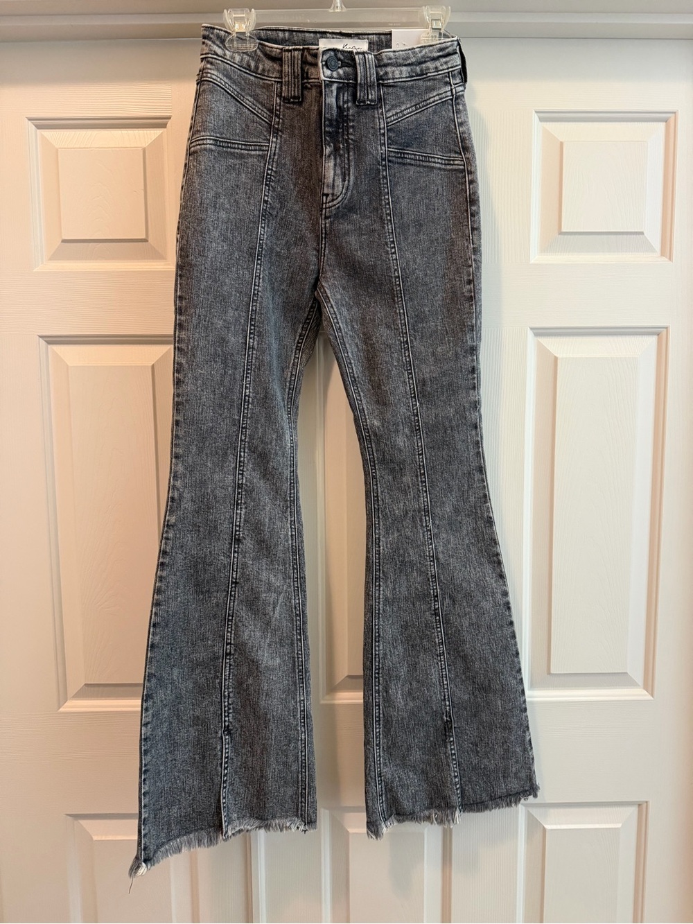 KanCan Memphis High Rise Flare Jeans Size 7/27 NWT